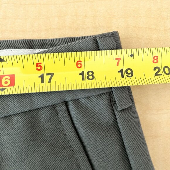 Geoffrey Beene Men's Green Pants Size 38x30 Pleated Front Cuffed Hem Mid Rise - Picture 9 of 11